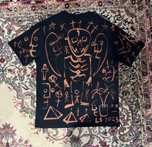 Load image into Gallery viewer, 1/1 Oversized T-shirt by louis slater (size M)
