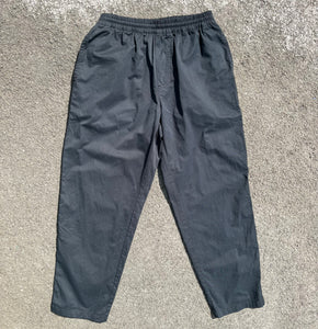 Chilli bottoms off black