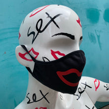 Load image into Gallery viewer, Mask black (adult size)
