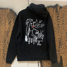 Load image into Gallery viewer, TV back print hood black
